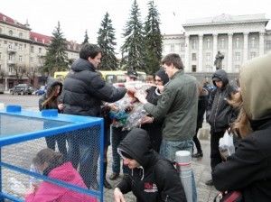 Луцька ФРІ прибирала своє місто Луцька ФРІ прибирала своє місто